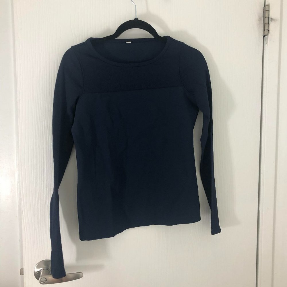 Lululemon Out of this World Long Sleeve Top Fits Size S